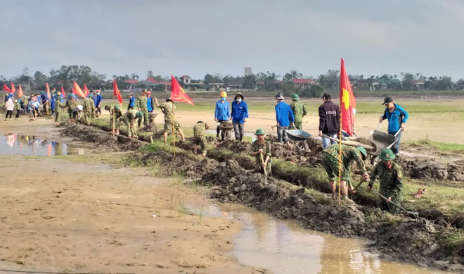 Thủ tướng yêu cầu thực hiện các giải pháp khắc phục hậu quả thiên tai ảnh 1