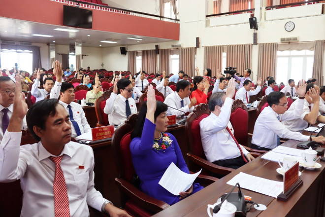 Ông Đặng Văn Chính được bầu làm Phó Chủ tịch UBND tỉnh Vĩnh Long ảnh 2