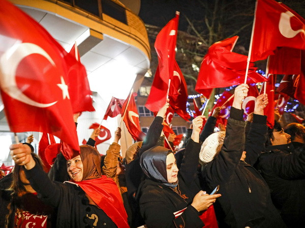 Thủ tướng Thổ Nhĩ Kỳ tuyên bố sẽ đáp trả Hà Lan "mạnh tay nhất" ảnh 1