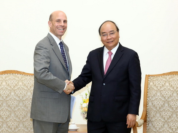 Thủ tướng tiếp lãnh đạo một số doanh nghiệp nước ngoài ảnh 1