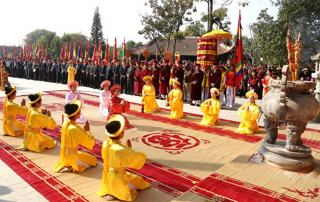 Phú Thọ: Chính thức khai hội Đền Mẫu Âu Cơ xuân Bính Thân 2016 ảnh 1