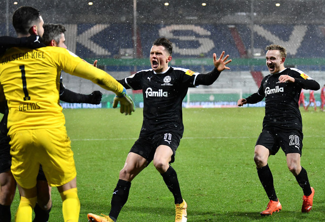 Đội bóng hạng 2 biến Bayern Munich thành cựu vương tại DFB Cup ảnh 1