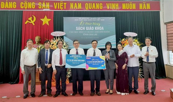 Gia Lai: Tiếp nhận hơn 18.700 bộ sách giáo khoa tặng học sinh nghèo ảnh 1