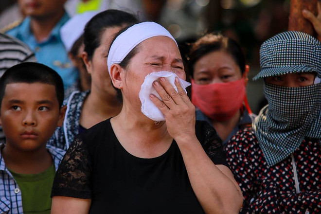 Người thân nghẹn ngào đón Đại tá Trần Quang Khải về với đất Mẹ ảnh 3