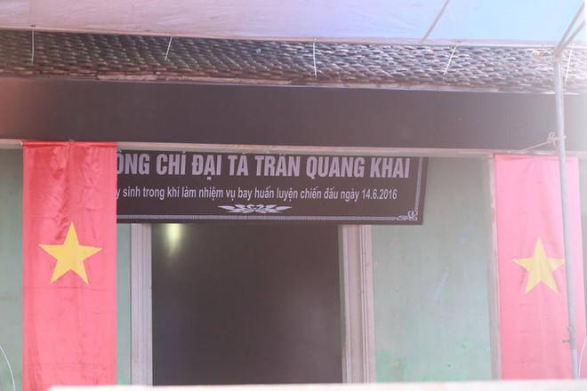 Người thân ngóng chờ linh cữu của đại tá Trần Quang Khải về quê ảnh 8