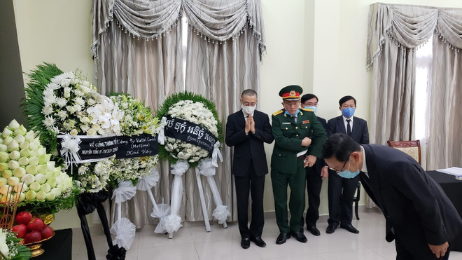 Tổ chức lễ viếng nguyên Tổng Bí thư Lê Khả Phiêu tại Campuchia ảnh 1