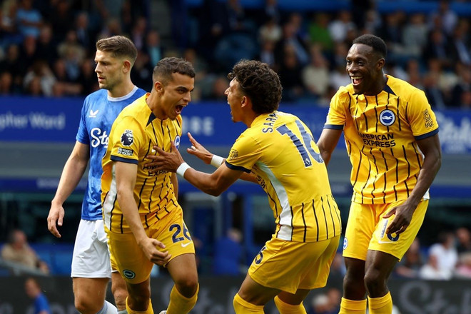 Brighton đang tạm chiếm ngôi đầu Premier League. (Nguồn: Reuters) Brighton_1808.jpg
