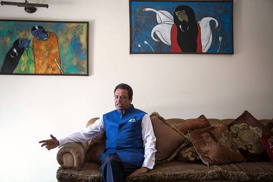 Người giàu nhất Nepal cứu trợ các nạn nhân của vụ động đất ảnh 1