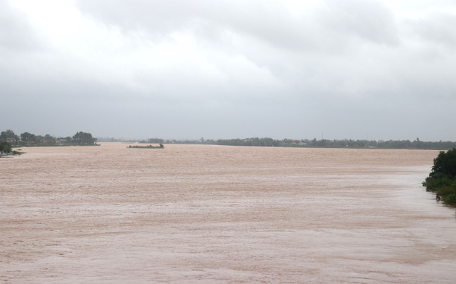 Mưa lũ làm 8 người thương vong và mất tích, gây nhiều thiệt hại ảnh 2