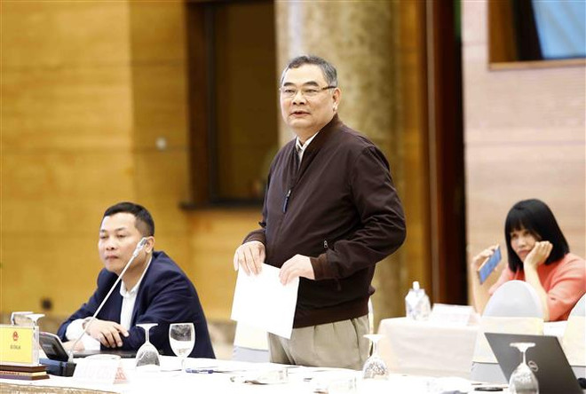 Quán triệt việc không yêu cầu người dân xuất trình sổ hộ khẩu, tạm trú ảnh 2