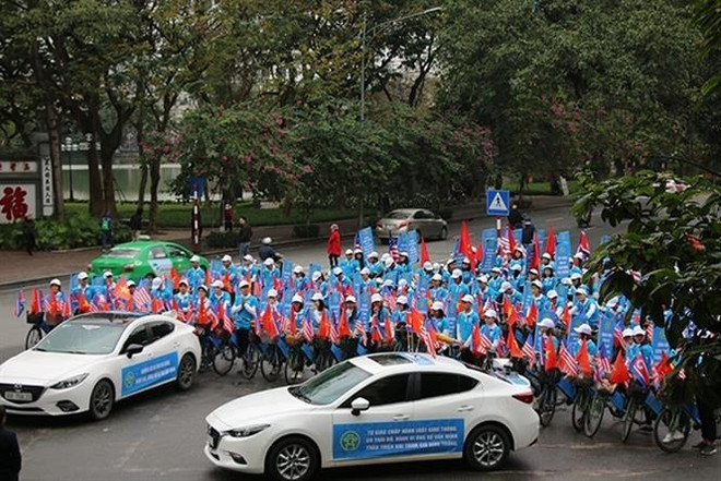 Diễu hành tuyên truyền xây dựng nếp sống người Hà Nội thanh lịch ảnh 1