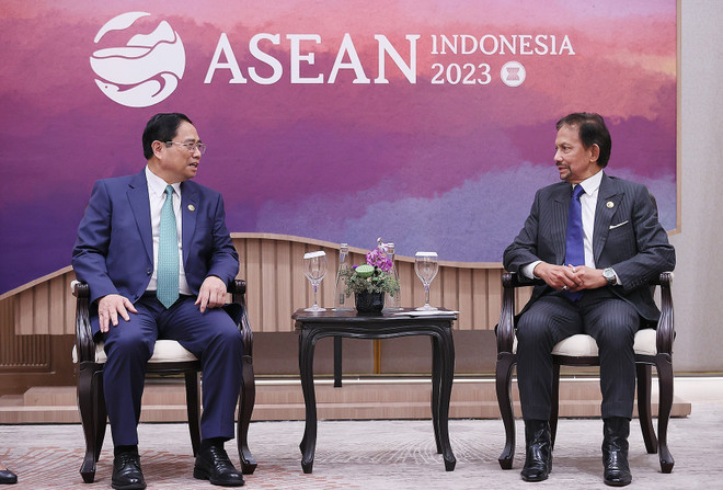 Thủ tướng Phạm Minh Chính gặp Quốc vương Brunei Darussalam ảnh 1