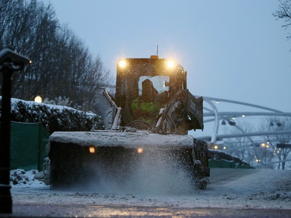 Vùng Trung Tây nước Mỹ tiếp tục chìm trong giá rét kỷ lục ảnh 1