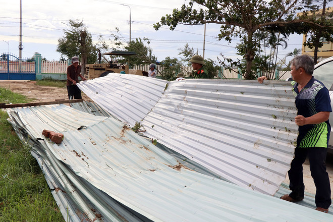 Quảng Nam: Khắc phục hậu quả bão số 4, sớm ổn định đời sống nhân dân ảnh 1