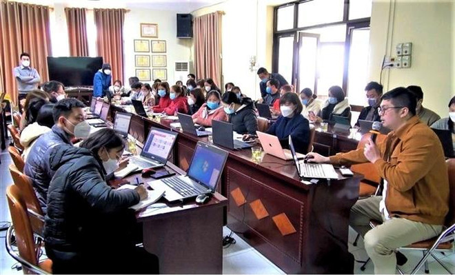 Quảng Ninh thu hút đầu tư từ chuyển đổi số trong cải cách hành chính ảnh 1