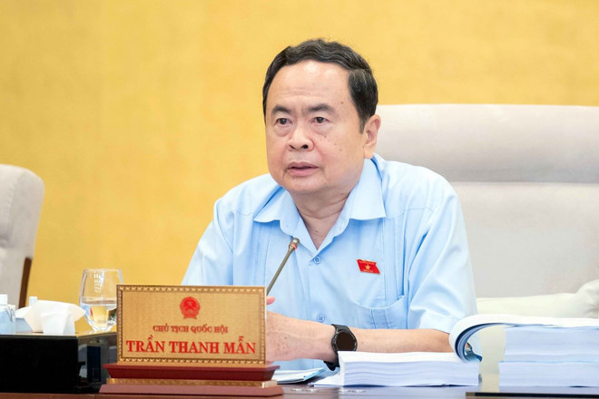 Chủ tịch Quốc hội Trần Thanh Mẫn phát biểu. (Ảnh: Doãn Tấn/TTXVN) ttxvn_ubtv_quoc_hoi_cho_y_kien_ve_luat_bao_hiem_y_te_va_luat_nha_giao_2509-3.jpg