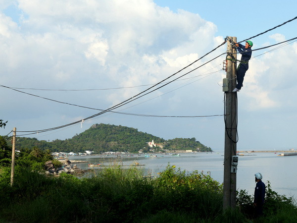 Kiên Giang: Huyện đảo Kiên Hải sắp có điện lưới quốc gia ảnh 1