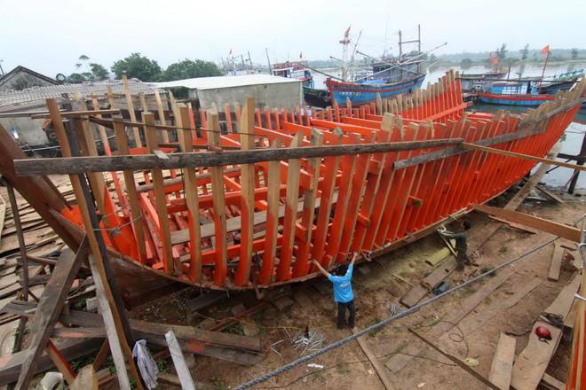 Nhiều ngư dân Quảng Nam muốn trả lại tàu vỏ sắt vì không phù hợp ảnh 1