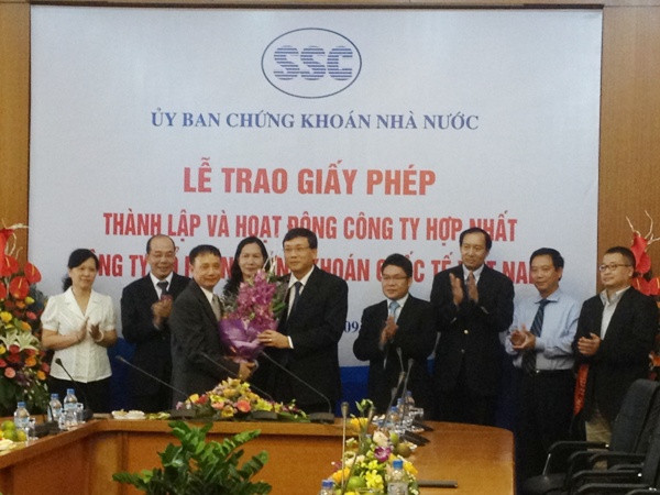 Hợp nhất 2 Công ty chứng khoán Quốc tế Việt Nam và Đại Tây Dương ảnh 1