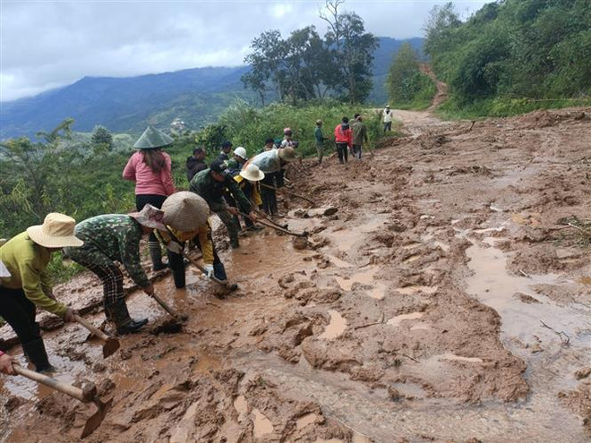 Tập trung khắc phục hậu quả bão số 4, chủ động ứng phó thiên tai ảnh 2