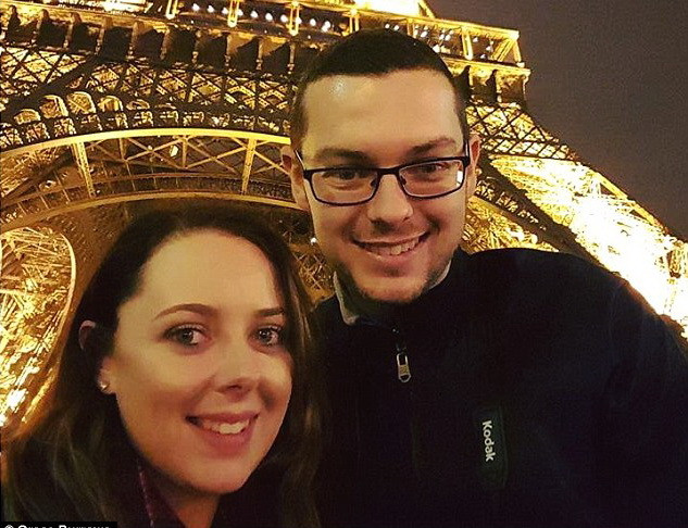 Cặp đôi Ireland cầu hôn gần nơi xảy ra vụ khủng bố đẫm máu ảnh 1