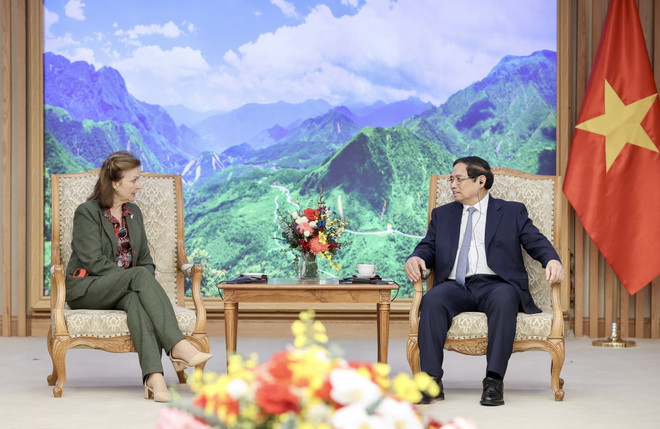 Thủ tướng Phạm Minh Chính tiếp Bộ trưởng Ngoại giao, Ngoại thương và Tôn giáo Argentina Diana Mondino. (Ảnh: Dương Giang/TTXVN) ttxvn_thu_tuong_tiep_bo_truong_ngoai_giao_ngoai_thuong_va_ton_giao_argentina_2.jpeg