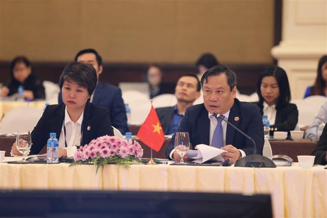 Thứ trưởng Bộ Kế hoạch và Đầu tư Vũ Đại Thắng phát biểu tại Hội nghị. (Ảnh: PV/TTXVN) Hội nghị Bộ trưởng GMS 23: Hội nhập sâu rộng, hòa đồng và bền vững hơn ảnh 1