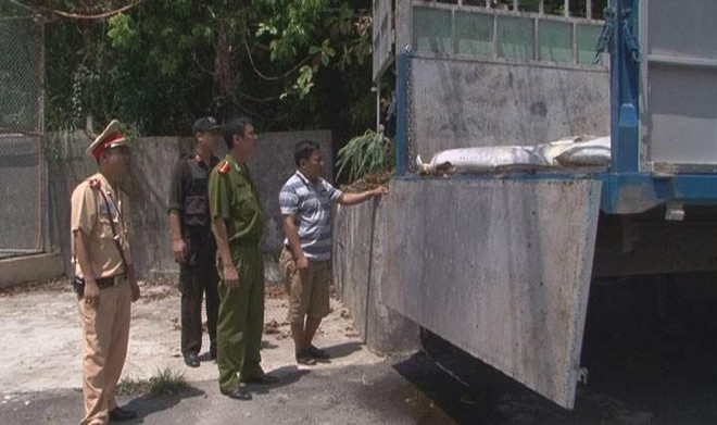 Quảng Ninh: Thu giữ 3 tấn mỡ động vật không rõ nguồn gốc ảnh 1