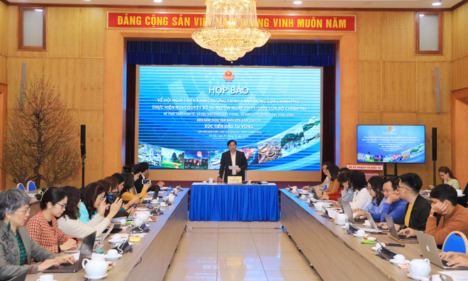Hội nghị triển khai Chương trình hành động của Chính phủ thực hiện Nghị quyết số 30-NQ/TW, ngày 9/2. (Ảnh: Tuấn Anh/TTXVN) Cơ hội phát triển xanh, bền vững cho vùng Đồng bằng sông Hồng ảnh 1