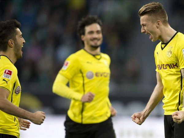 Tin sáng 3/12: Ronaldo vẫn "thù" Blatter, Dortmund nhận tin dữ ảnh 5