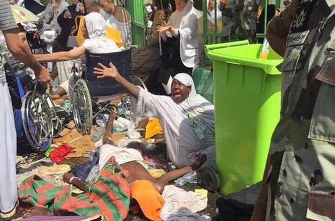 [Video] Xác người nằm la liệt sau vụ giẫm đạp kinh hoàng ở Mecca ảnh 1