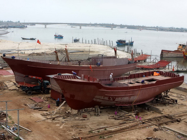 Tầu vỏ thép đầu tiên tại Quảng Trị được đưa vào sử dụng ảnh 1