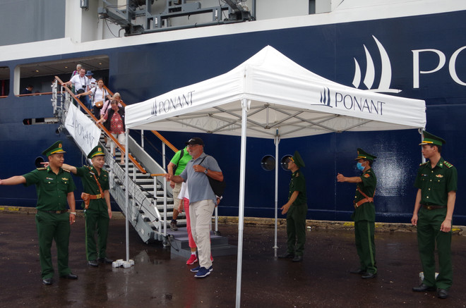 Bình Định đón tàu du lịch Pháp 5 sao cập cảng Quy Nhơn ảnh 1