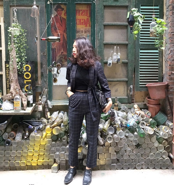 Mê mẩn với phong cách đón Đông của các fashionista Việt ảnh 10