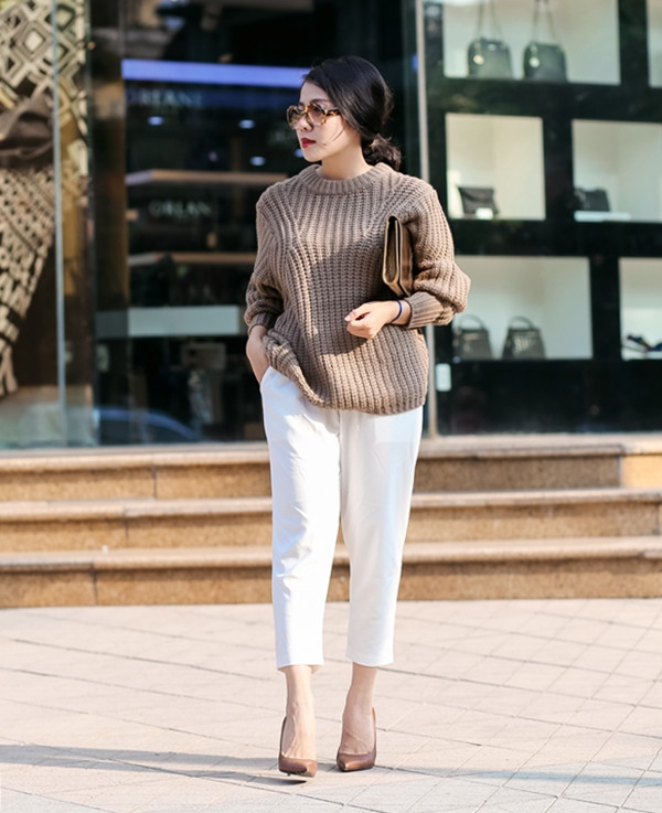 Mê mẩn với phong cách đón Đông của các fashionista Việt ảnh 1