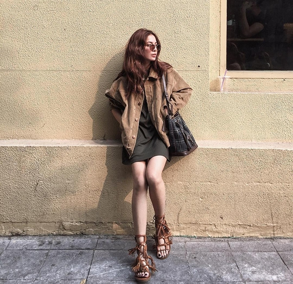 Mê mẩn với phong cách đón Đông của các fashionista Việt ảnh 12