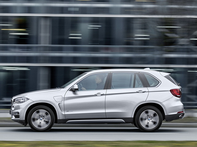 Lộ diện mẫu BMW X5 plug-in hybrid cho thị trường Trung Quốc ảnh 1