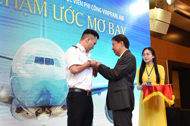 Vinpearl Air khai giảng khóa đào tạo phi công cơ bản đầu tiên ảnh 1