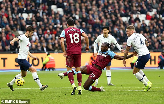 Tottenham giành chiến thắng đầu tay dưới thời HLV Jose Mourinho ảnh 5