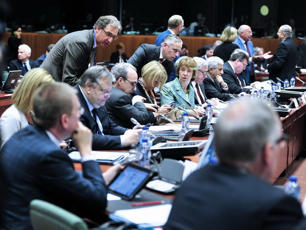 EU đẩy mạnh soạn thảo các biện pháp trừng phạt mới đối với Nga ảnh 1