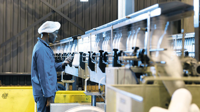 Kinh tế Nam Phi rơi vào mức suy thoái tồi tệ nhất trong 75 năm ảnh 1