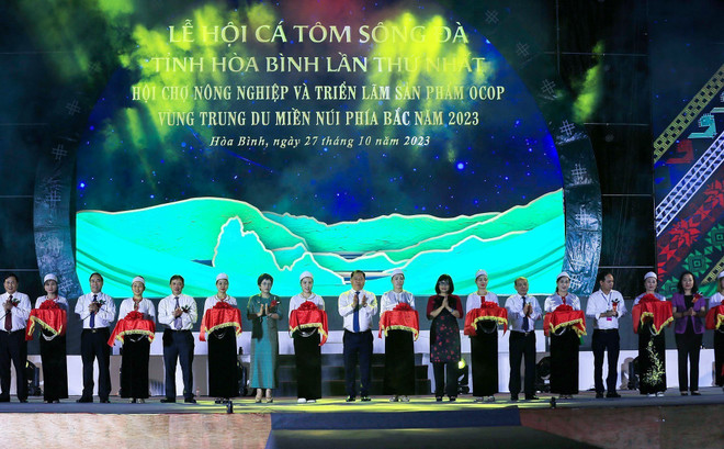 Khai mạc Lễ hội Cá Tôm sông Đà tỉnh Hòa Bình lần thứ nhất ảnh 1