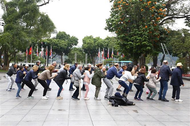 Cảm nhận của người dân Thủ đô và du khách về Hội nghị Mỹ-Triều lần 2 ảnh 2