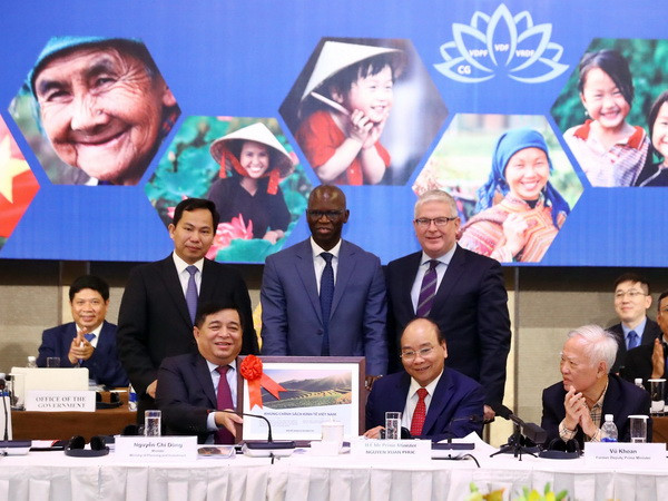 Thủ tướng: Chính phủ sẽ tăng tốc trong cải cách thủ tục hành chính ảnh 1