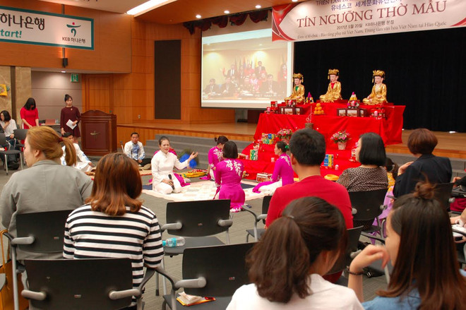 Quảng bá văn hóa tín ngưỡng thờ mẫu của Việt Nam tại Hàn Quốc ảnh 2