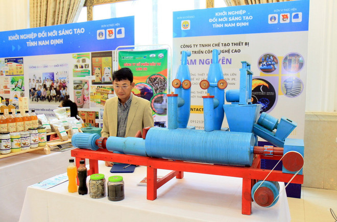 doi moi sang tao.jpg