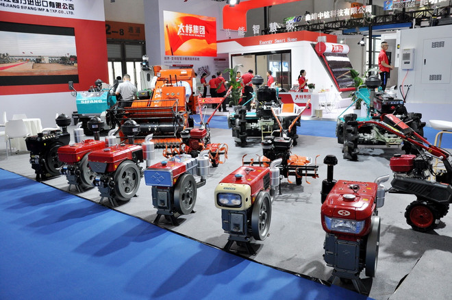 Một số sản phẩm được trưng bày tại CSA Expo 2024. (Ảnh: Thành Dương/TTXVN) hoi_cho_trien_lam_trung_quoc_-_nam_a_lan_thu_8-2.jpg