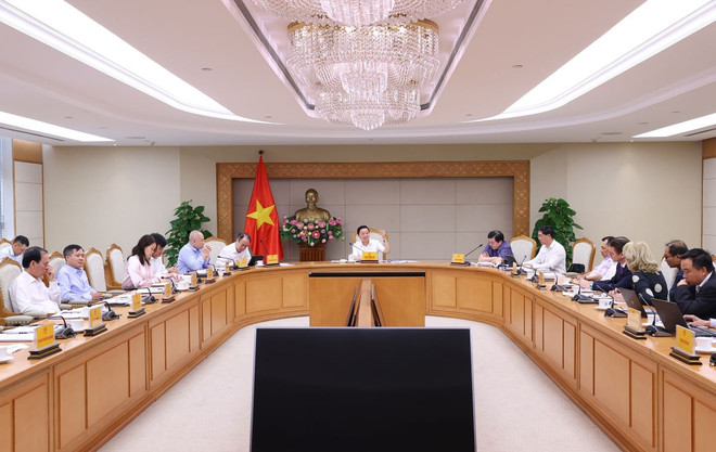 Phó Thủ tướng Trần Hồng Hà chủ trì cuộc họp. (Ảnh: Văn Điệp/TTXVN) ttxvn_quy_dinh_ve_co_che_mua_ban_dien_truc_tiep_1405-2.jpg