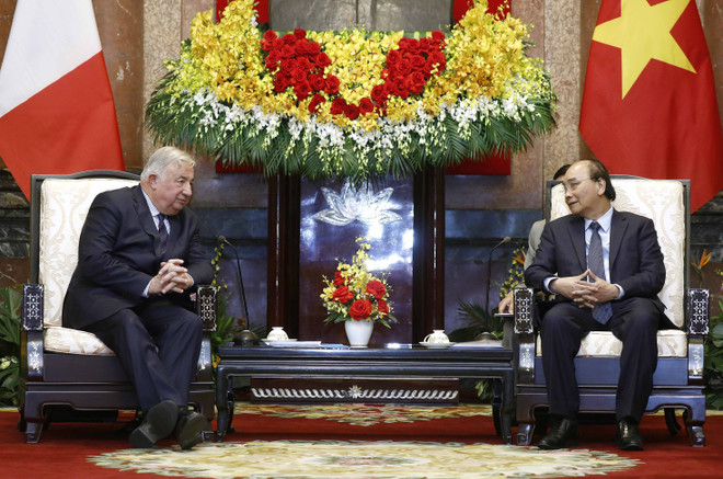 [Photo] Chủ tịch nước Nguyễn Xuân Phúc tiếp Chủ tịch Thượng viện Pháp ảnh 1