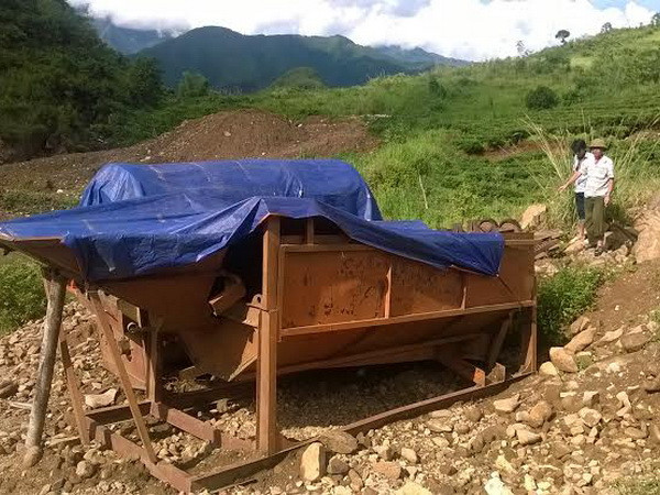 Lai Châu: Núp bóng trang trại trên núi, khai thác vàng trái phép ảnh 4